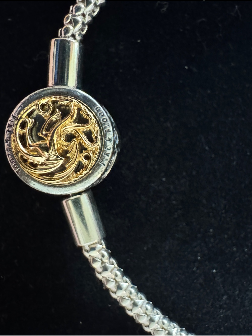 Game of thrones house sigil clasp pandora moments studded chain bracelet - Picture 2 of 5